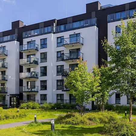 Modern & Stylish With Balcony By Renters 公寓