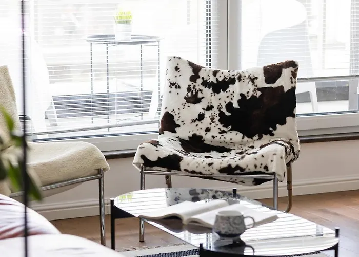 Modern & Stylish With Balcony By Renters *