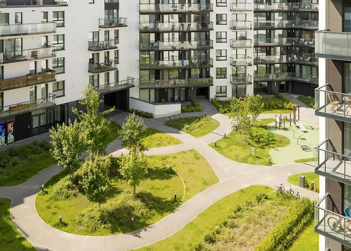 Modern & Stylish With Balcony By Renters