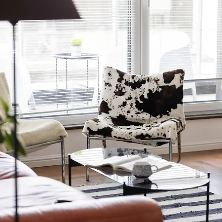 Modern & Stylish With Balcony By Renters *